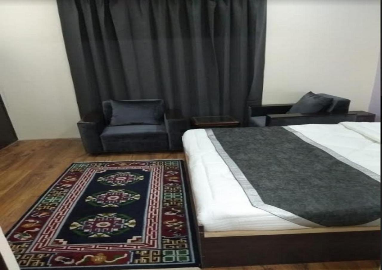 Hotel Kargil Heights Eksteriør bilde
