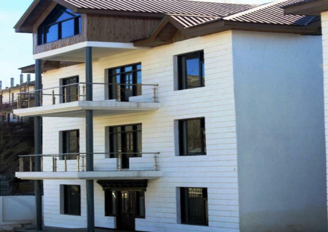 Hotel Kargil Heights Eksteriør bilde