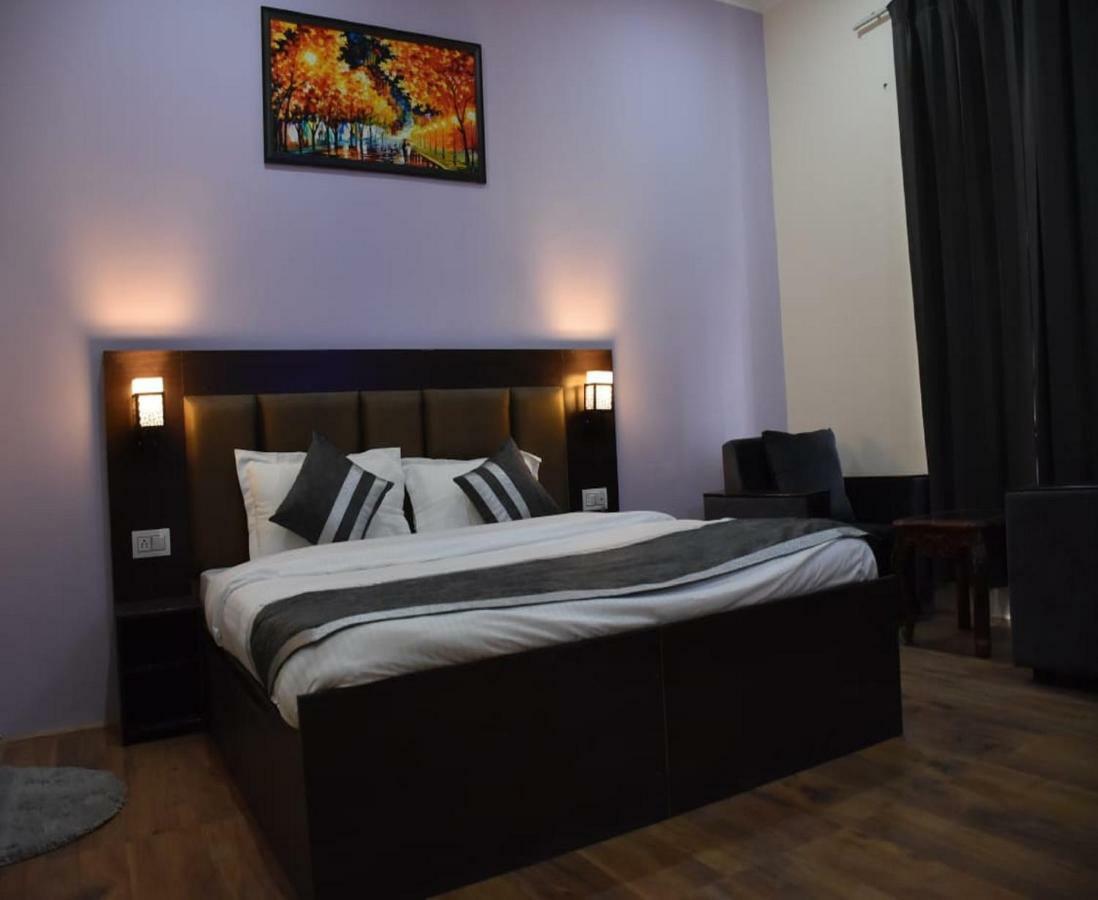 Hotel Kargil Heights Eksteriør bilde
