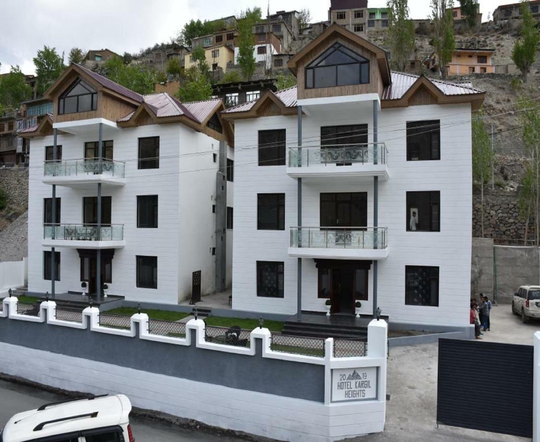 Hotel Kargil Heights Eksteriør bilde