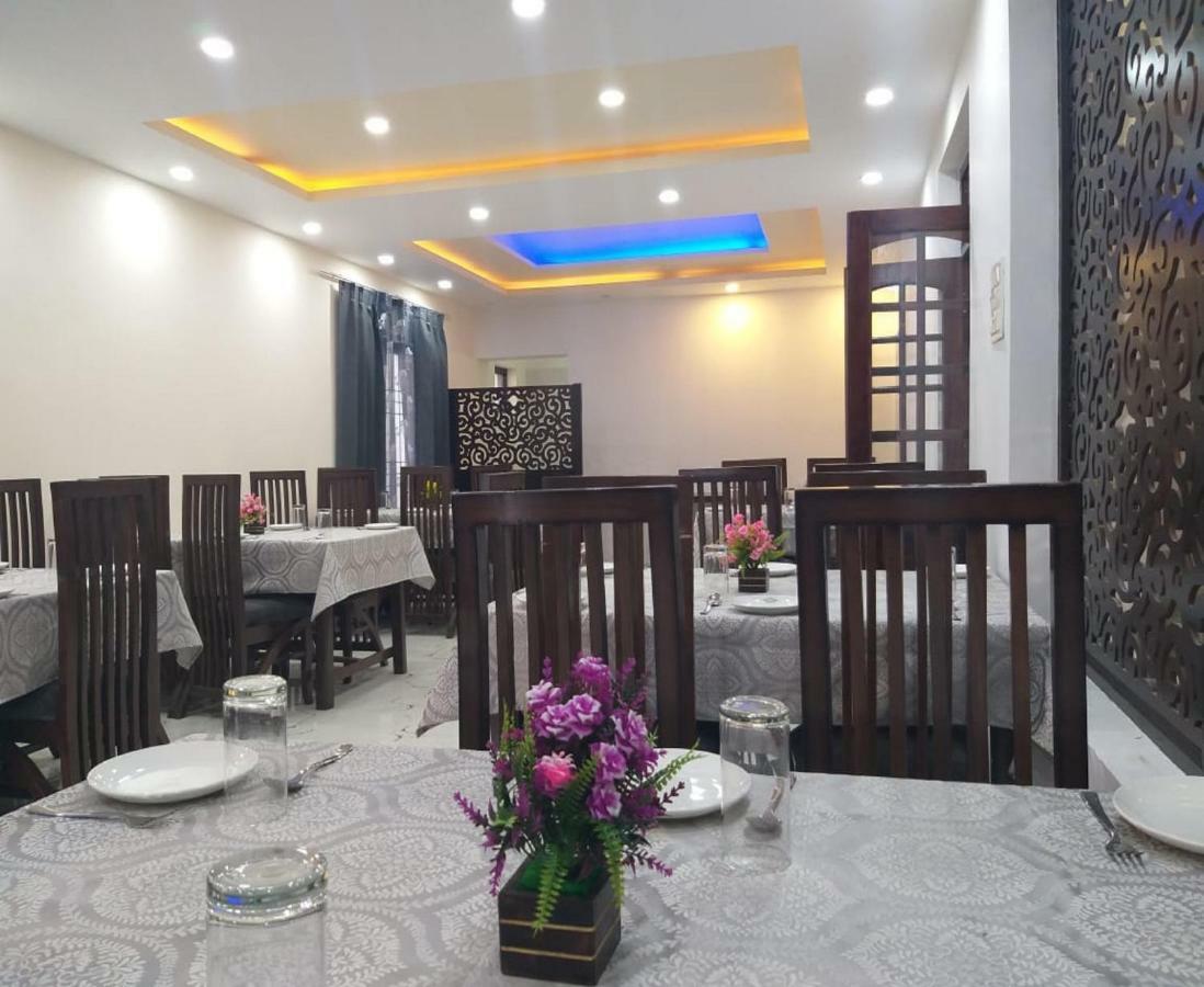 Hotel Kargil Heights Eksteriør bilde